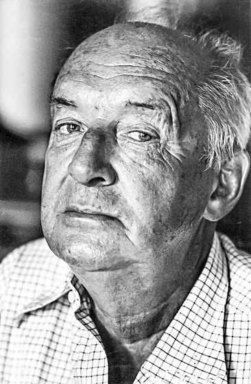 Vladimir_Nabokov_1973.jpg