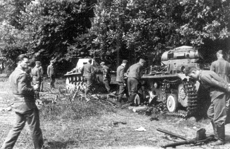 643_Damaged_German_Tanks_during_Battle_of_France._(51155169736).jpg