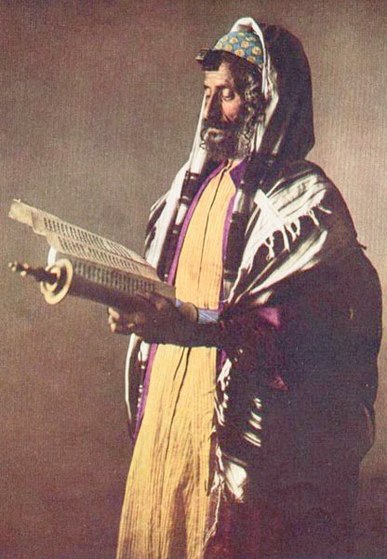 Mizrají orando.jpg