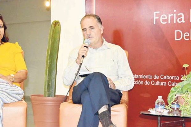 1638 Biblioteca fantasma IMAGEN 2 luis alvarez.jpg