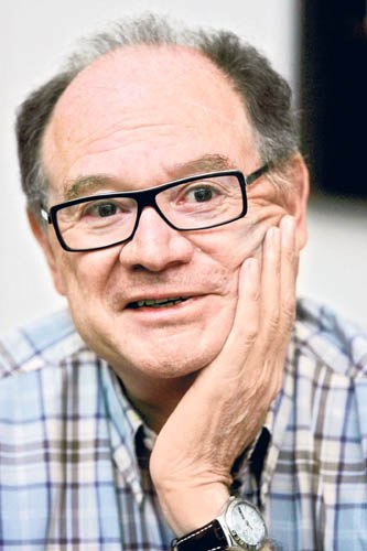 hernandez_poeta04.jpg