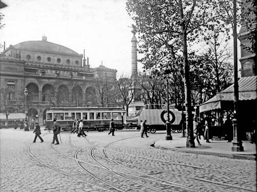 Paris_-_Le_Chatelet_-_1912_-2.jpg